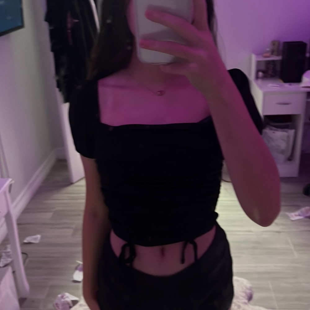 Forever 21 ruffle top